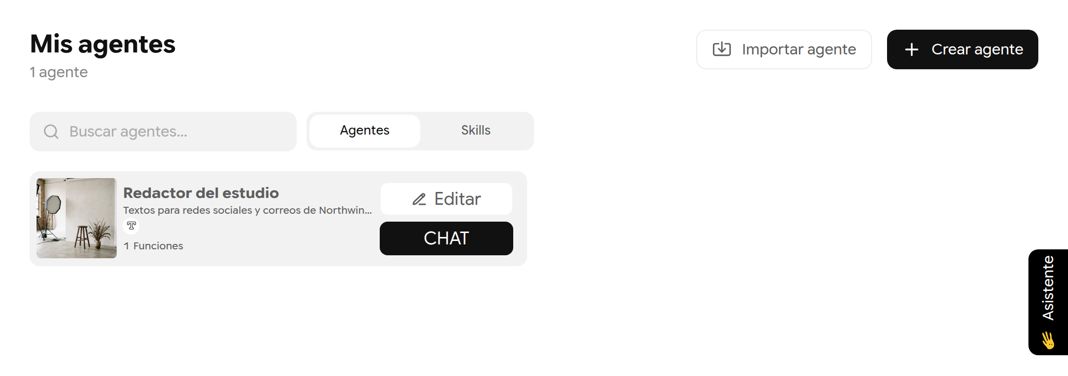 Página Mis agentes con una tarjeta de agente, los botones Editar y CHAT, Importar agente y Crear agente